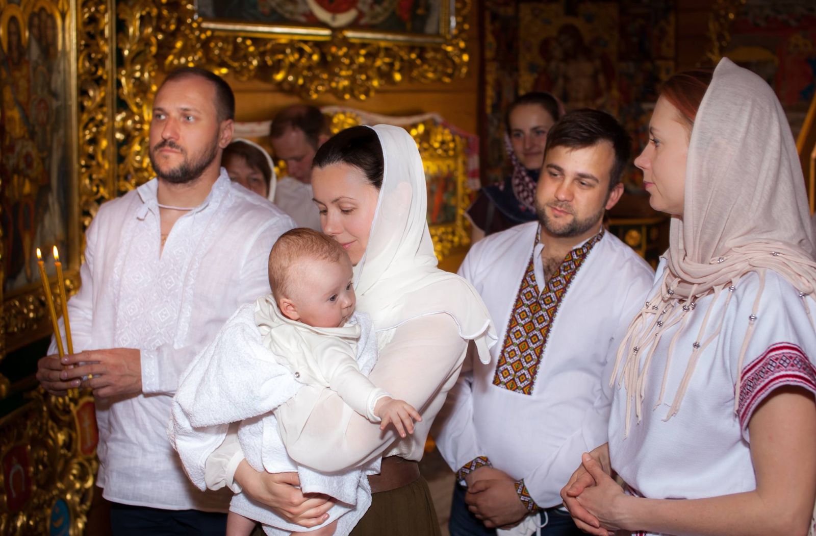 Ведущий 1+1 Алексей Душка крестил дочь: эксклюзивные фото на Viva.ua